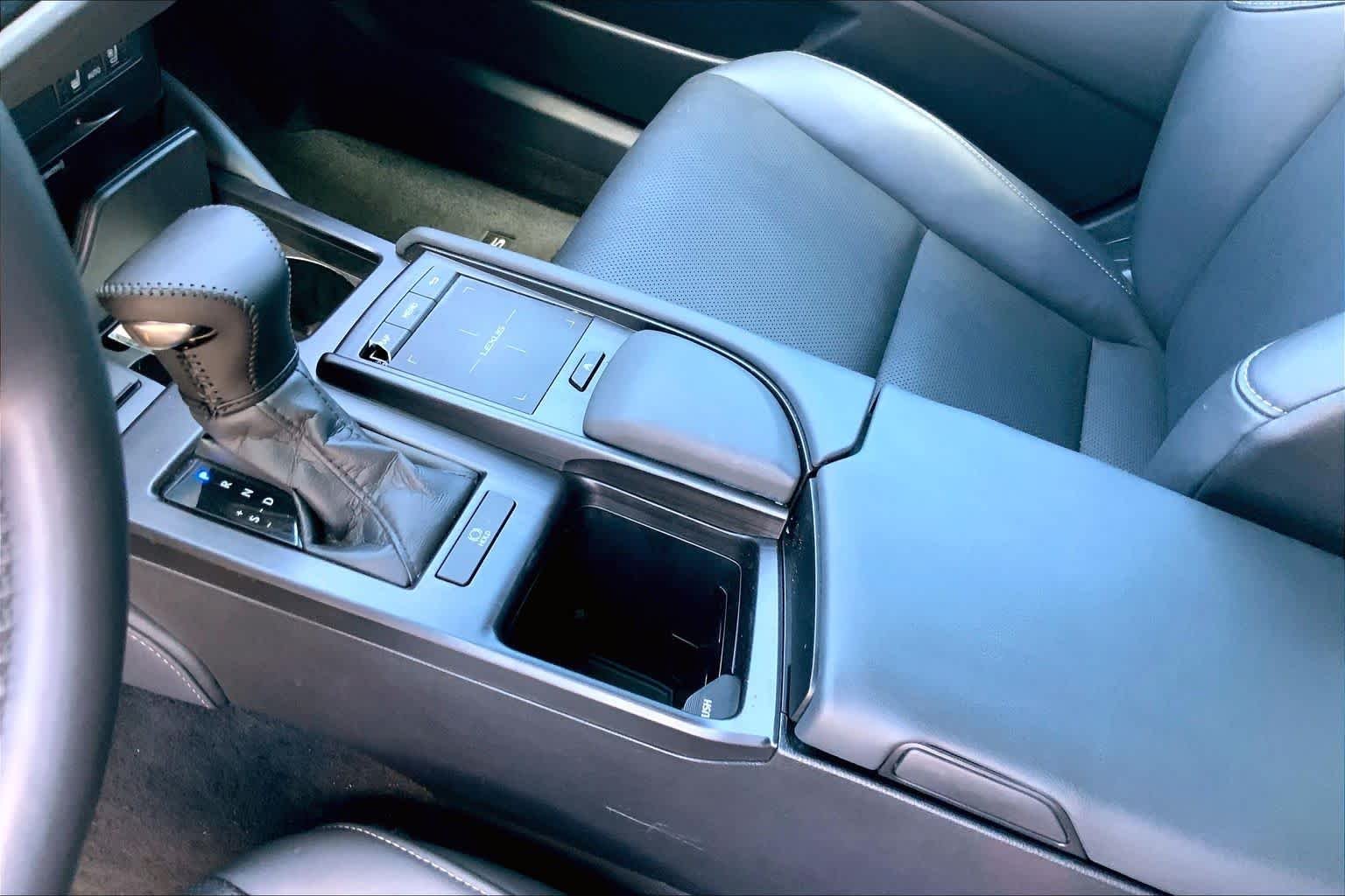 Used 2022 Iridium Lexus  image 16