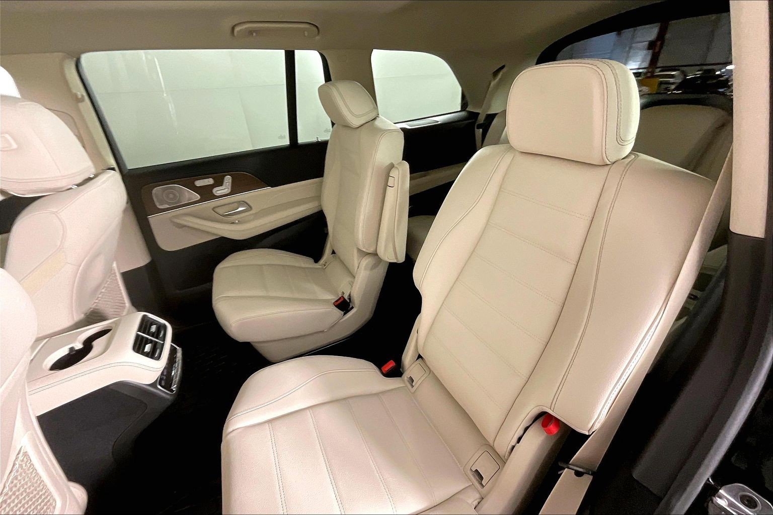 New 2026 Black Mercedes-Benz GLS 450 image 24
