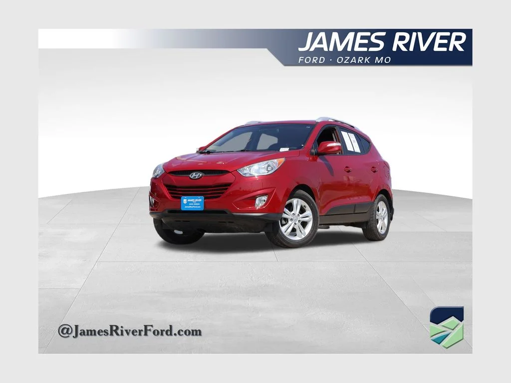 Used 2013 Garnet Red Hyundai GLS image 1