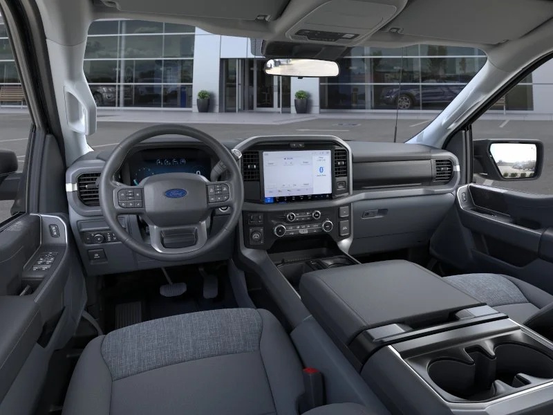 New 2026 Agate Black Metallic Ford XLT image 32