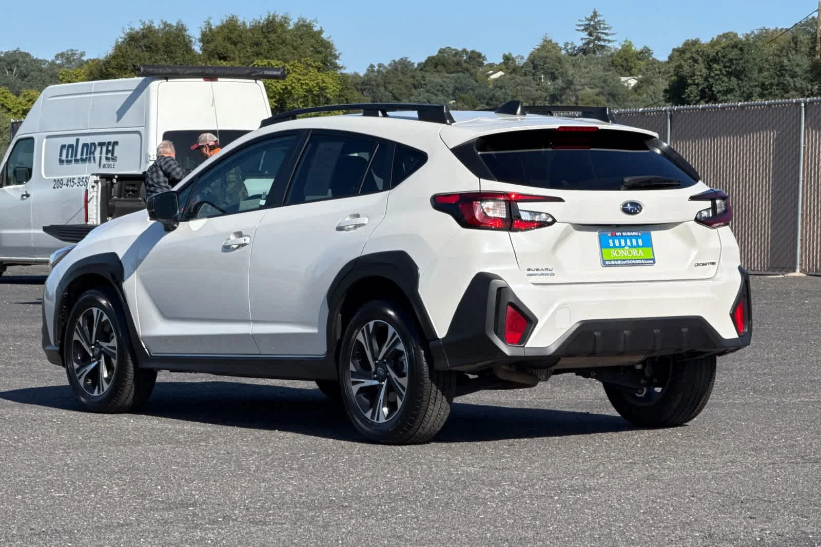 Used 2025 Crystal White Pearl Subaru Premium image 5