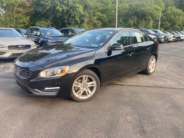 Used 2015 Black Volvo T5 Premier Plus image 1