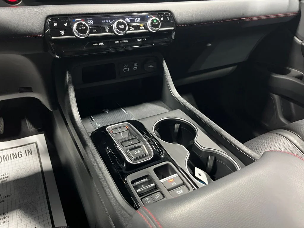 2025 Honda Pilot Black Edition - Photo 26