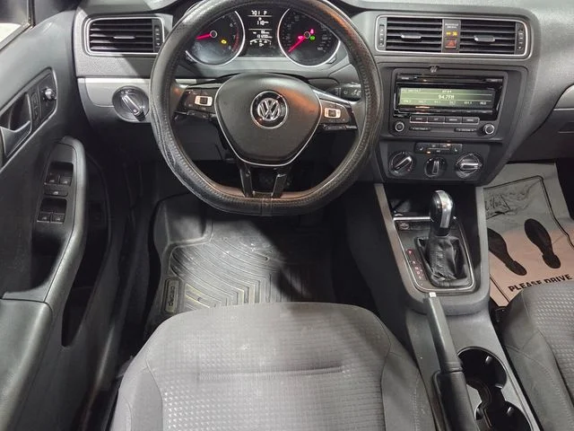 Used 2015 Gray Volkswagen 1.8T SE image 7