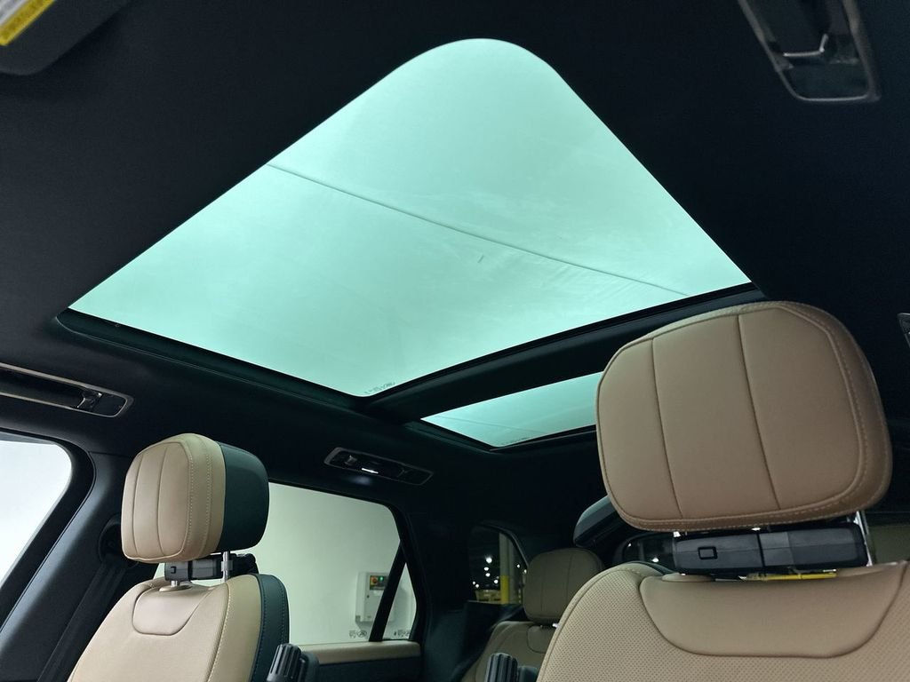 New 2026 Varesine Blue Land Rover Dynamic SE image 11