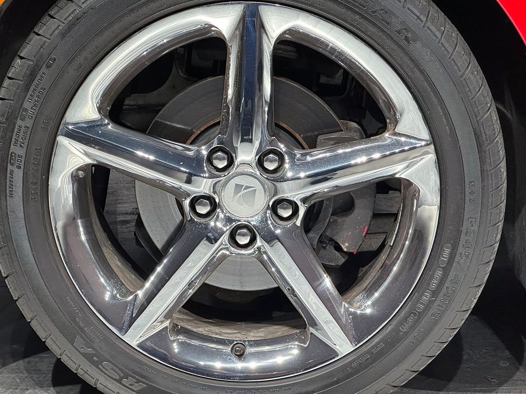 Used 2007 Red Saturn Base image 13