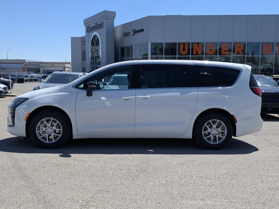 New 2027 White Chrysler Select - - FWD - 8-Passenger Seating - Stow n Go - Remote Start & More! image 5