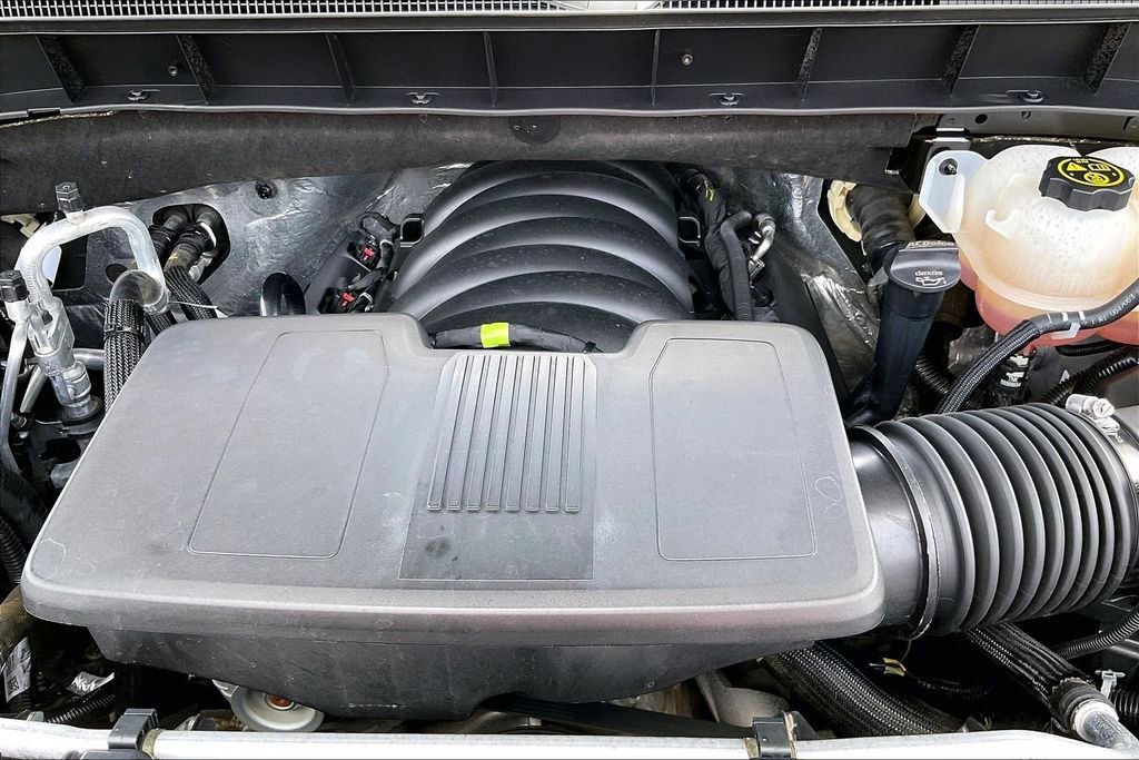 Used 2024 Dark Ash Metallic Chevrolet High Country image 10