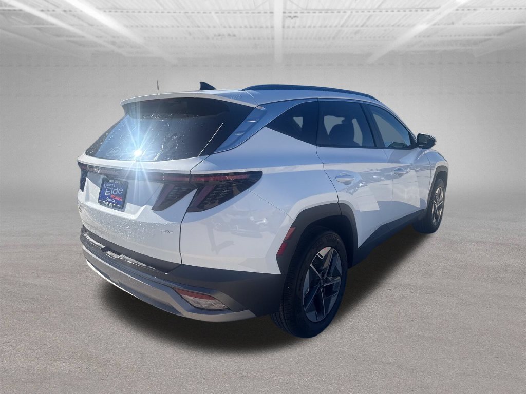New 2026 White Hyundai SEL Premium image 5