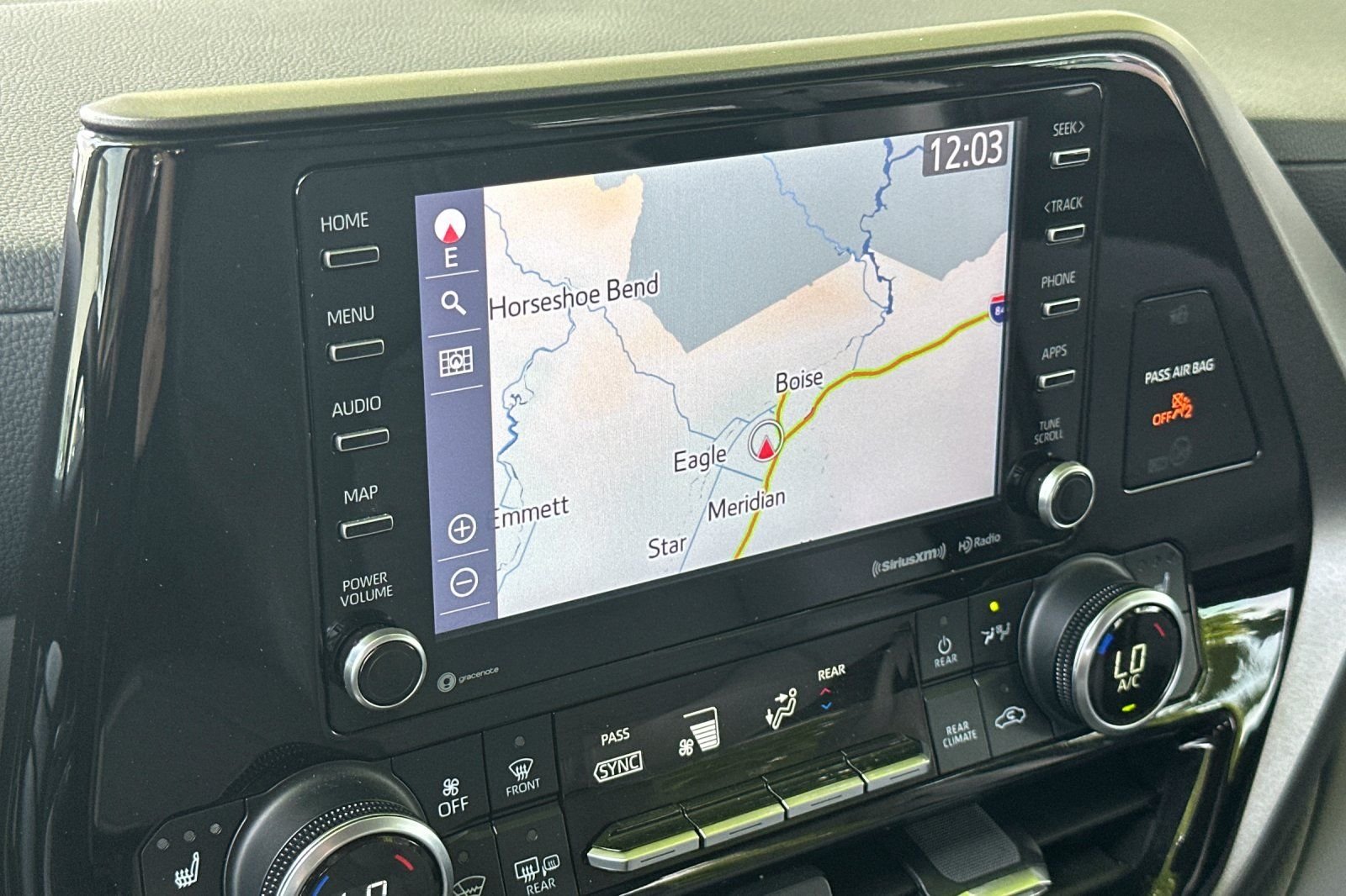 2022 Toyota Highlander XLE - Photo 20