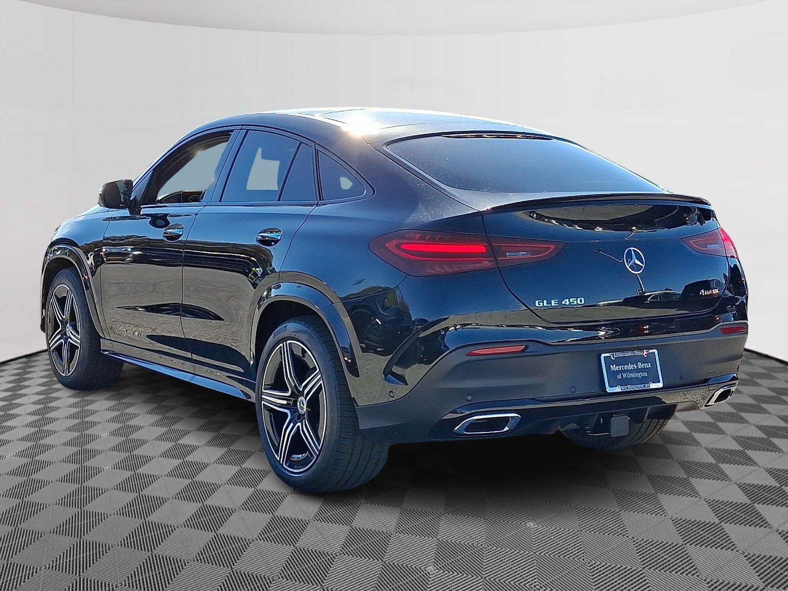New 2026 Obsidian Black Metallic Mercedes-Benz GLE 450 image 4