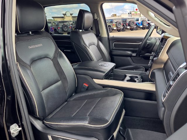Used 2022 Black Ram Laramie image 17