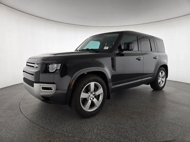 Used 2024 Black Land Rover SE image 27