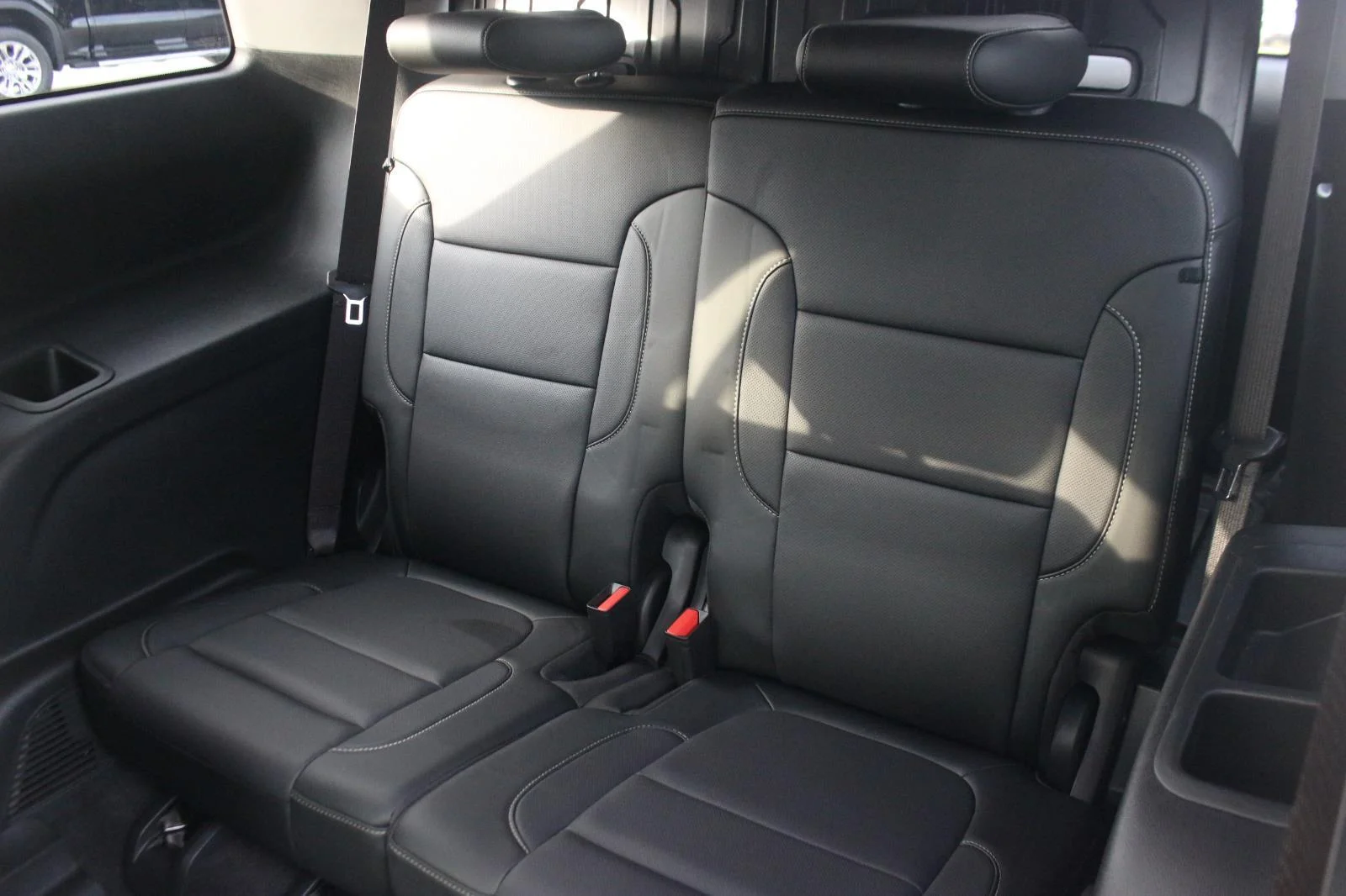Used 2020 SMOKEY QUARTZ METALLIC GMC SLT image 38