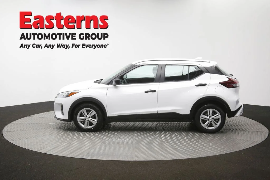 Used 2024 White Nissan S image 59