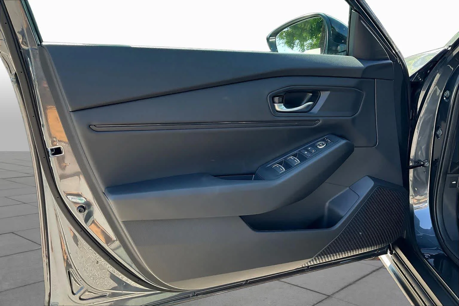 New 2026 Meteorite Gray Metallic Honda SE image 10