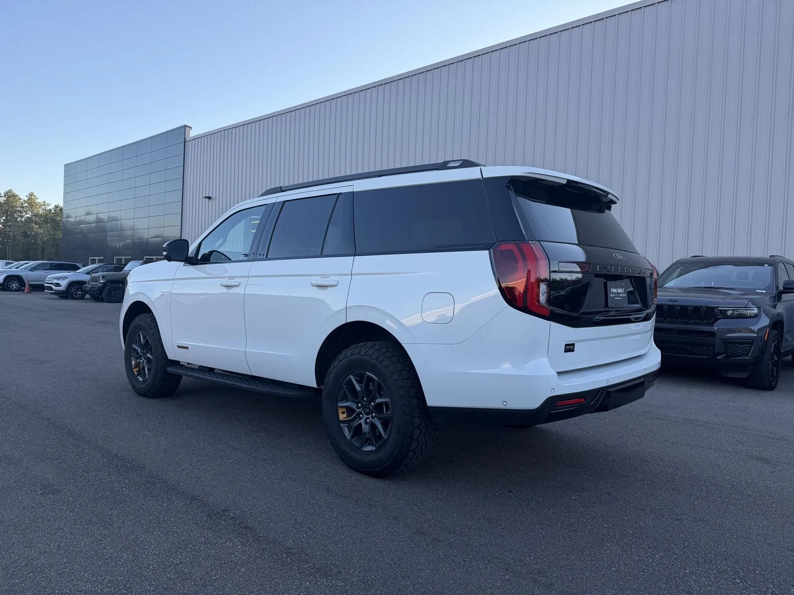 Used 2025 Star White Metallic Tri-Coat Ford Tremor image 4