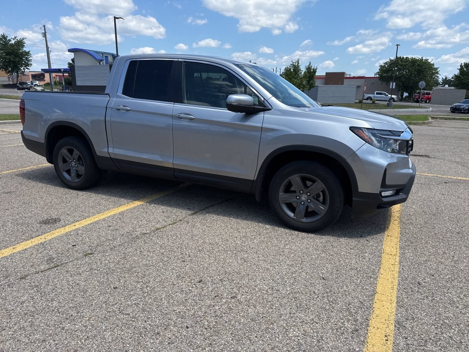Certified Used 2023 Lunar Silver Metallic Honda RTL image 22