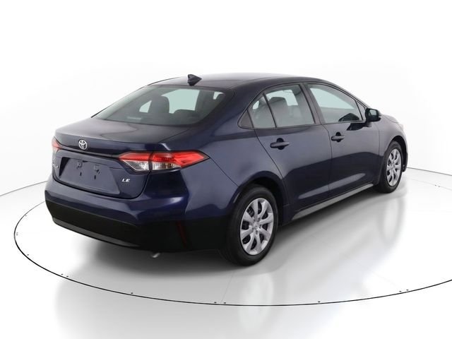 Used 2024  Toyota LE image 3