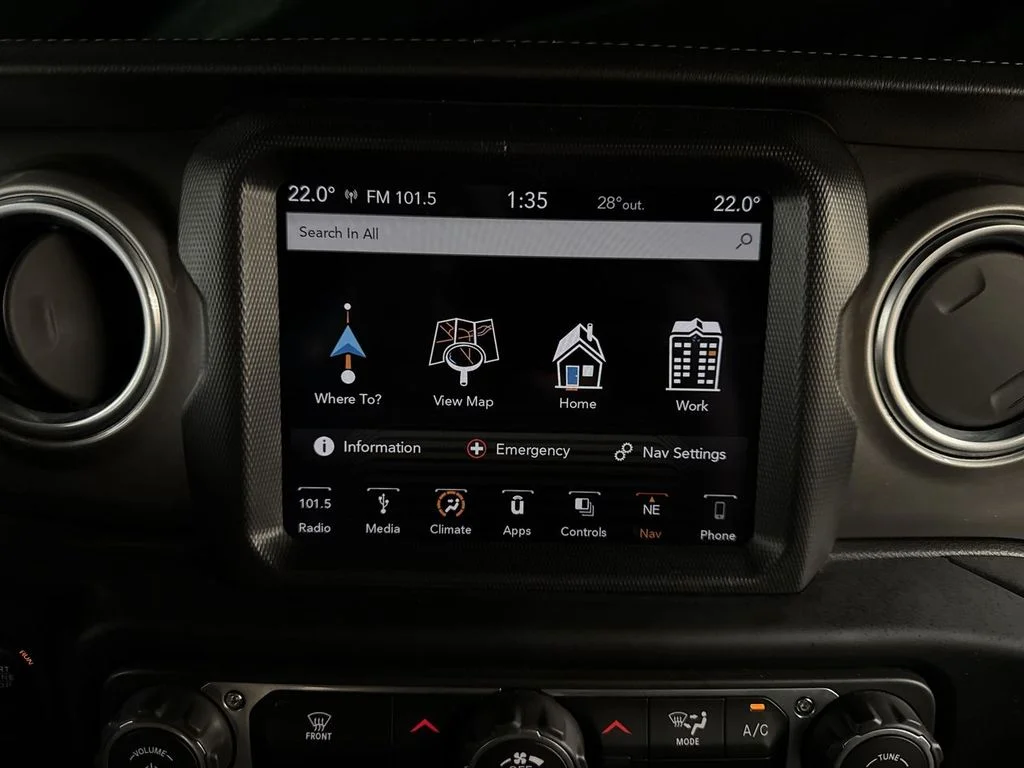 Used 2018 Gray Clearcoat Jeep Unlimited Sahara image 27