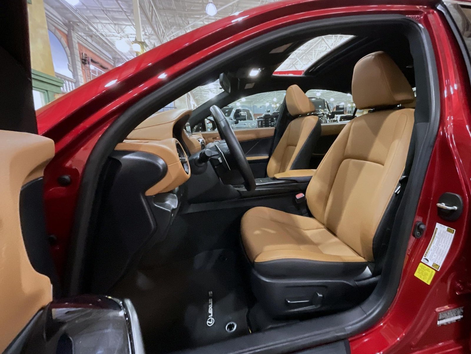 2025 Lexus IS 350 F SPORT DESIGN - Photo 10