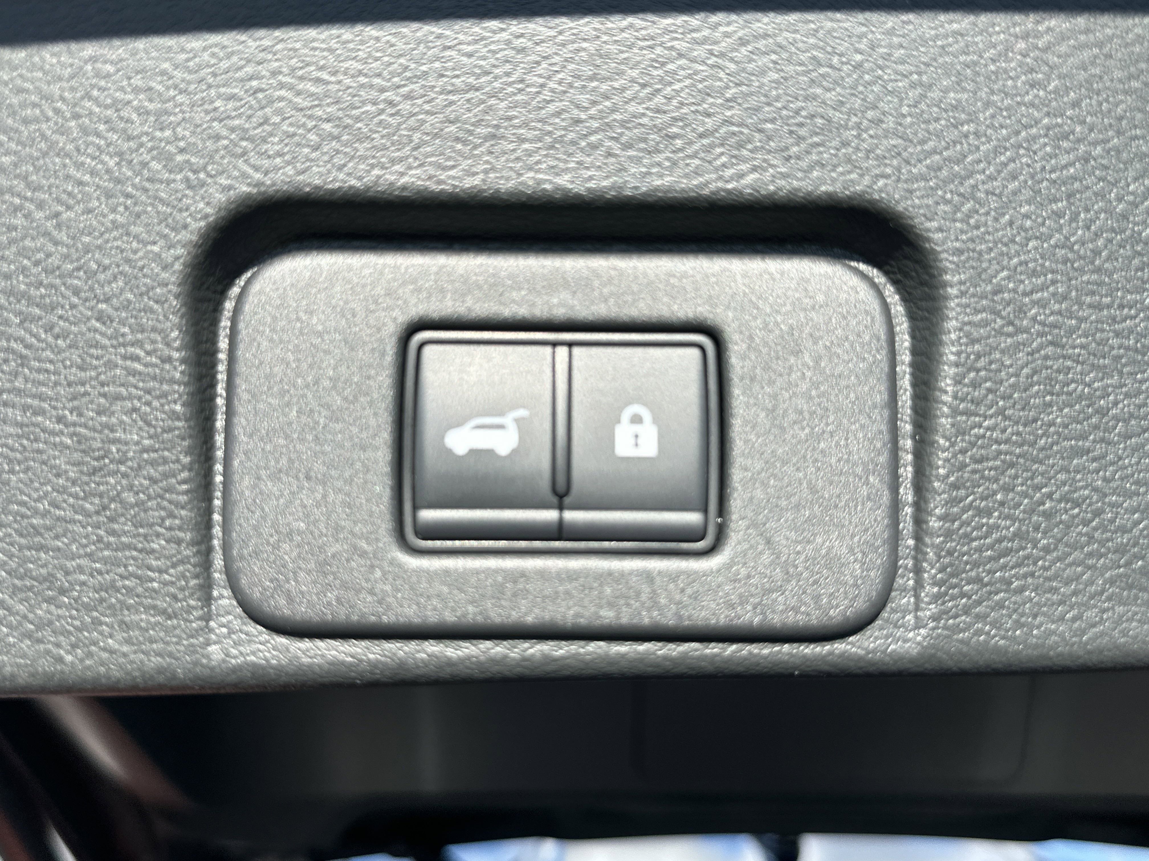 2023 Nissan Rogue Platinum - Photo 21