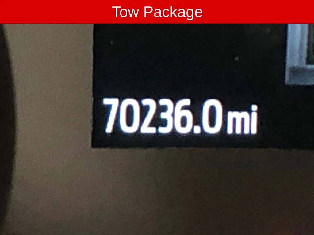 Certified Used 2025 Oxford White Ford XLT image 7
