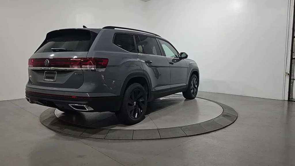 New 2026 Gray Volkswagen 2.0T SE w/Technology image 5