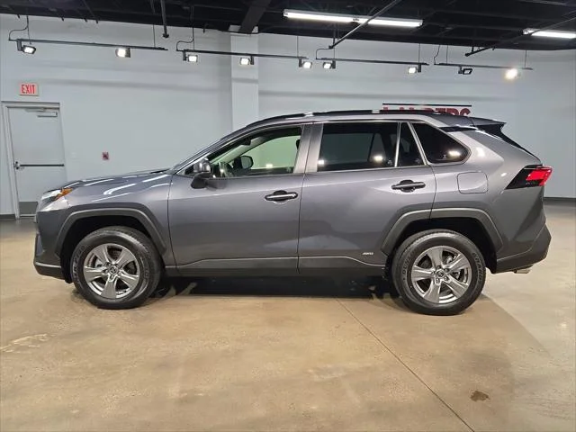 Certified Used 2025 MAGNETIC GRAY MET. Toyota  image 4