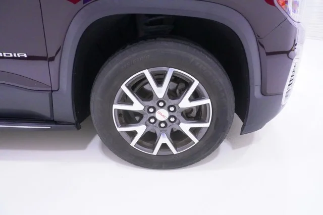 Used 2020 RED GMC SLE image 5