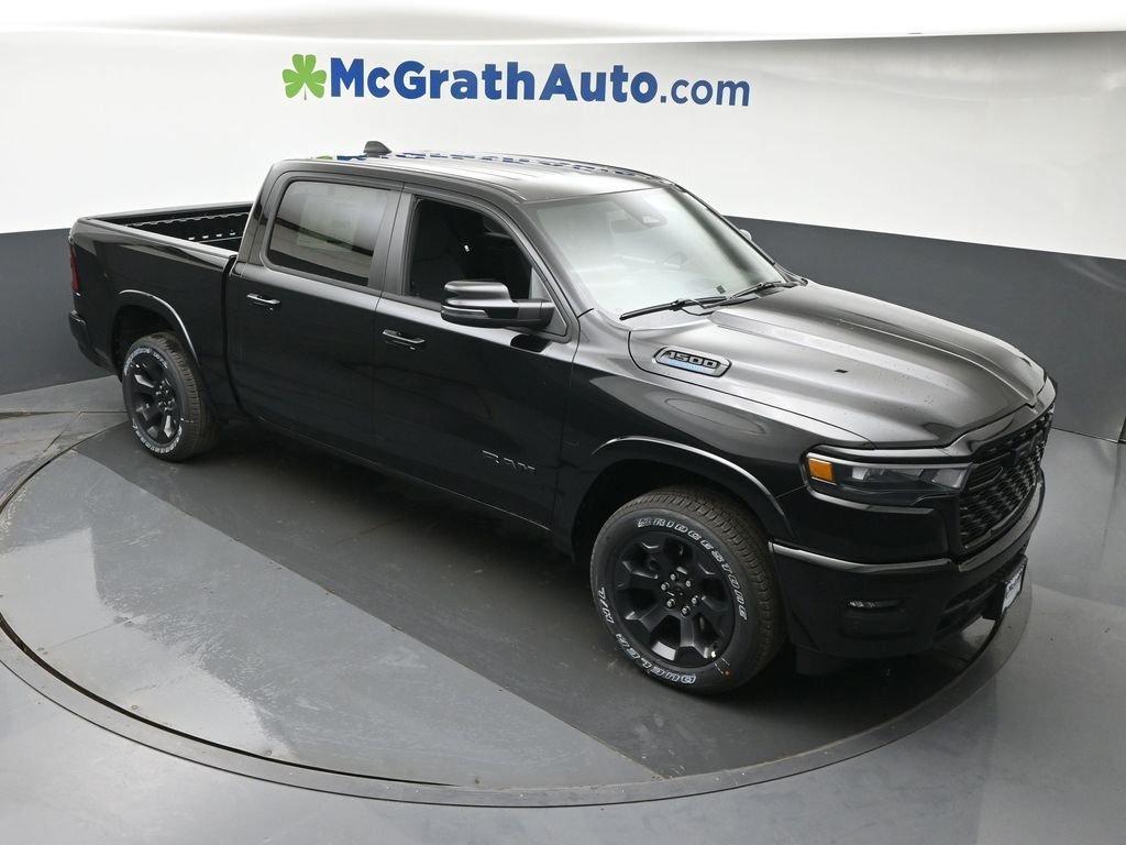 New 2026 Diamond Black Crystal Pearl-Coat Exterior Paint RAM Big Horn/Lone Star image 3