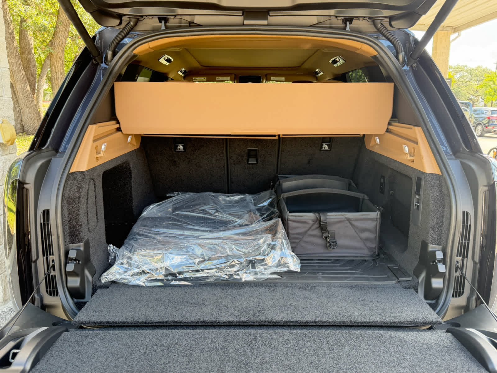 New 2026 Varesine Blue LAND ROVER SE image 20