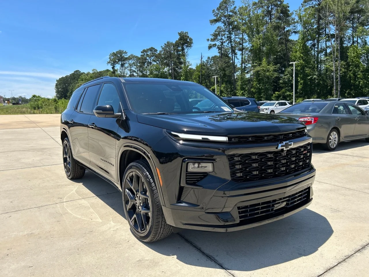 New 2026 Mosaic Black Metallic Chevrolet RS image 2