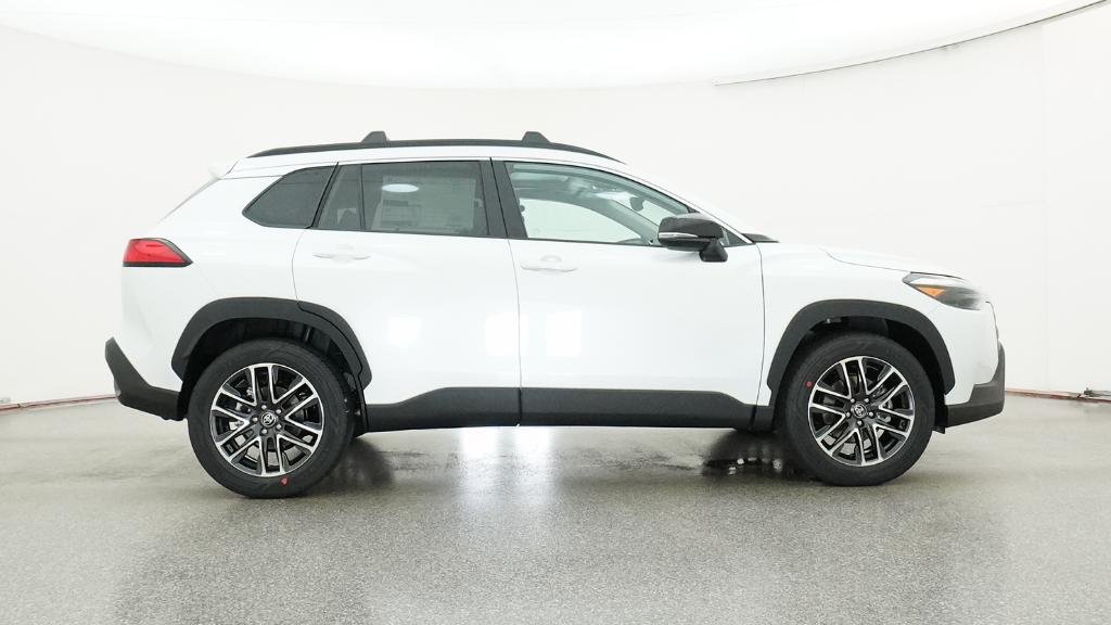 New 2026 Wind Chill Pearl Toyota XLE image 2