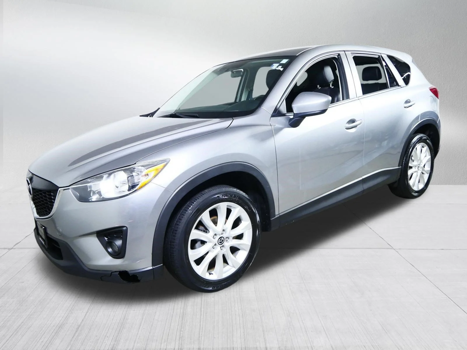 Used 2013 Liquid Silver Metallic Mazda Grand Touring image 3
