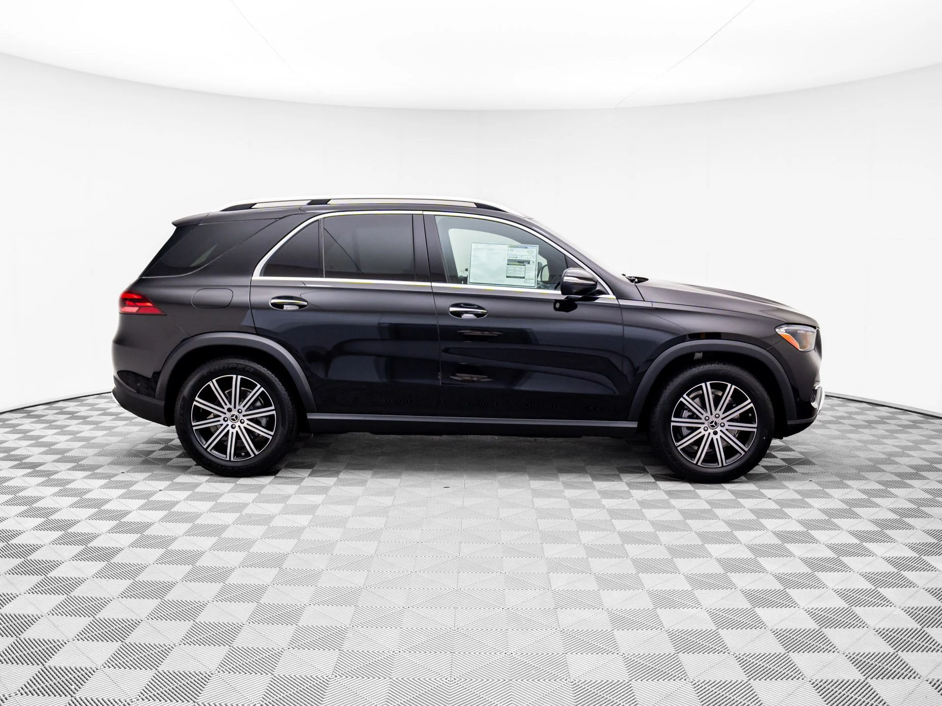 New 2026 Black Mercedes-Benz GLE 350 image 6