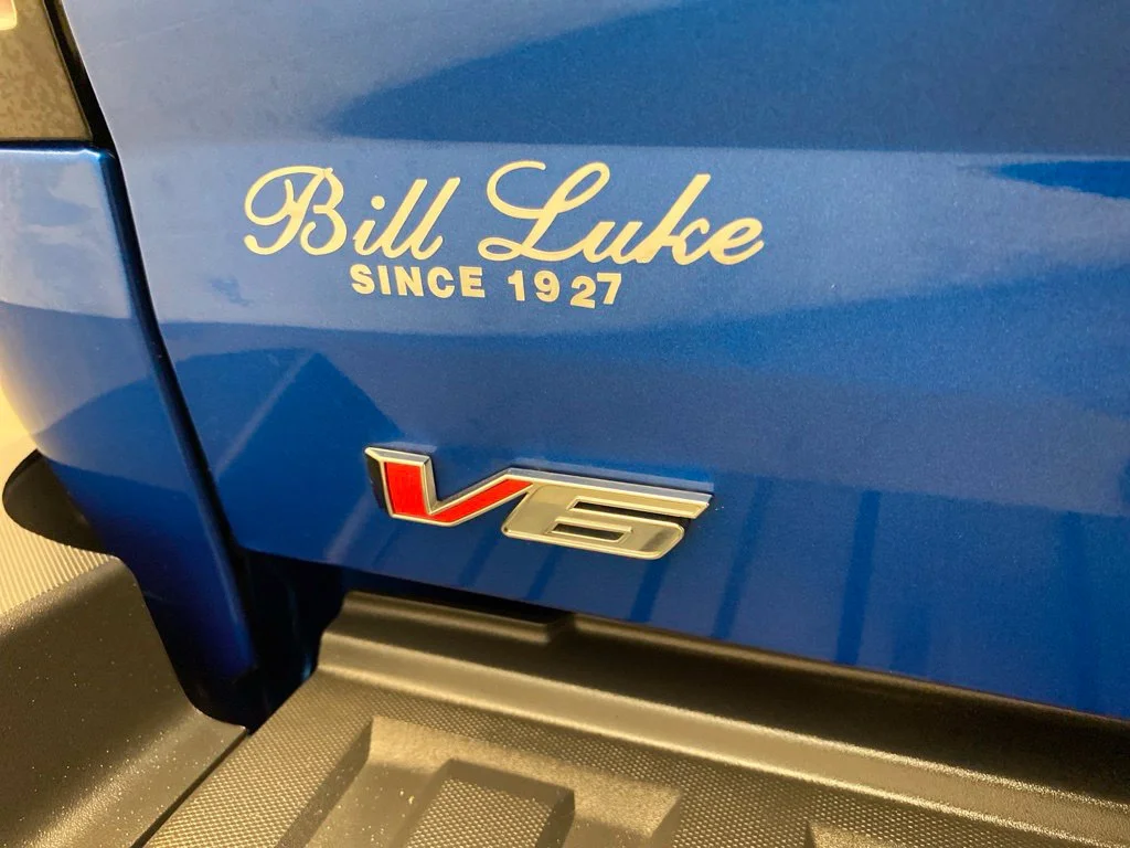 Used 2022 Blue GMC Elevation image 9