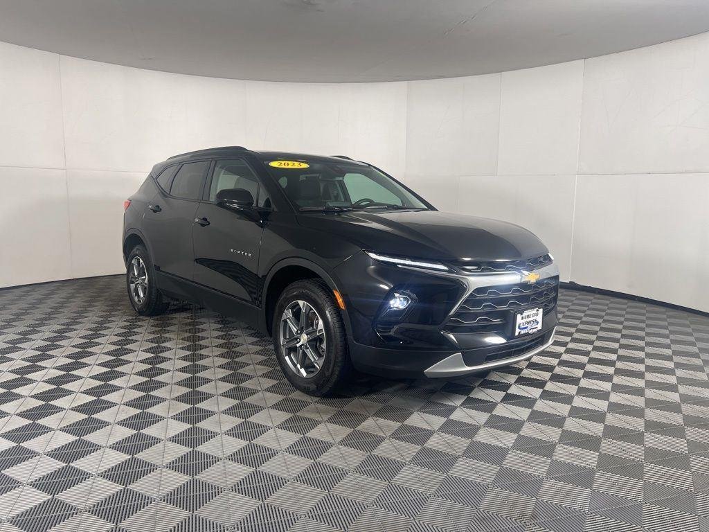 Used 2023 Black Chevrolet LT image 19