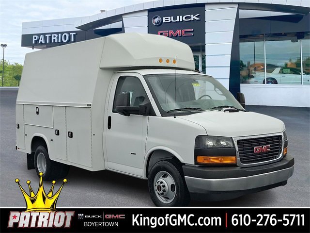 2025 GMC Savana 3500 139" WB's photo