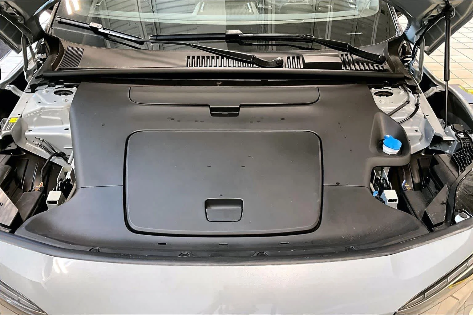 New 2026 Vapour Grey Volvo Plus image 14