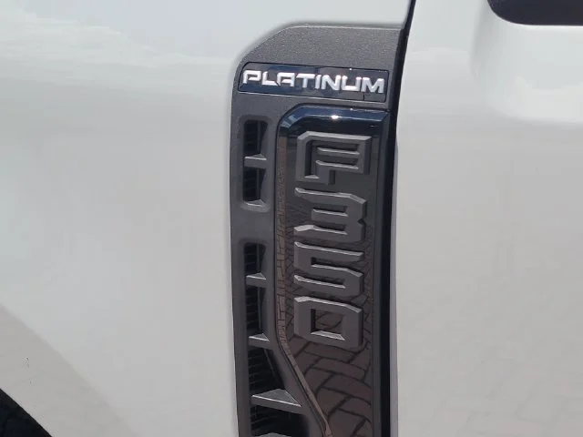 New 2026 Avalanche Ford Platinum image 9