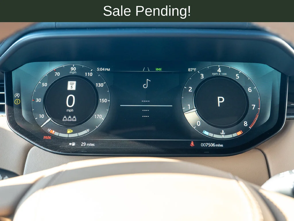 Used 2025 Blue Land Rover Dynamic SE image 15