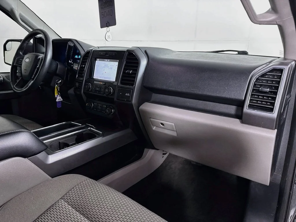 Used 2019 Gray Ford XLT image 34