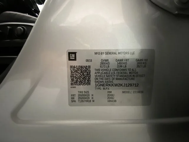 Used 2019 Silver Chevrolet Premier image 28