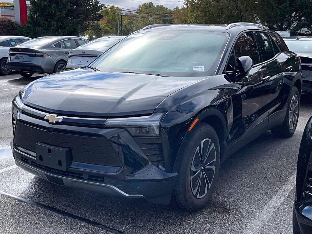 Used 2024 Black Chevrolet LT image 3