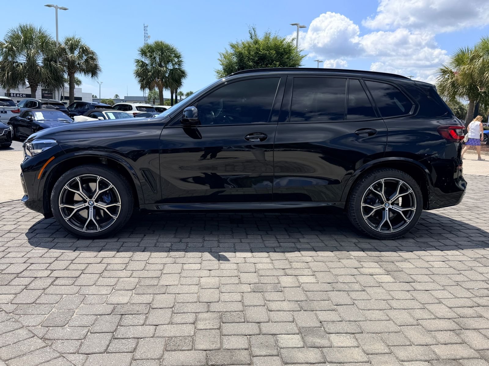 Certified Used 2023 Black Sapphire Metallic BMW xDrive40i image 11