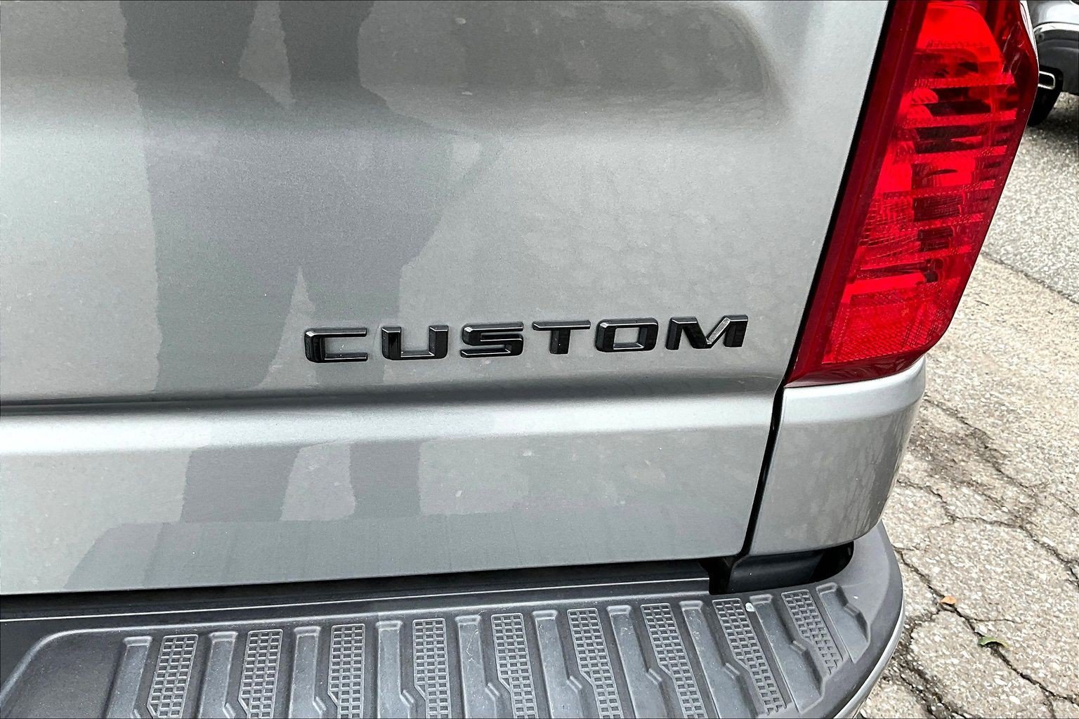 Used 2024 Gray Chevrolet Custom image 22