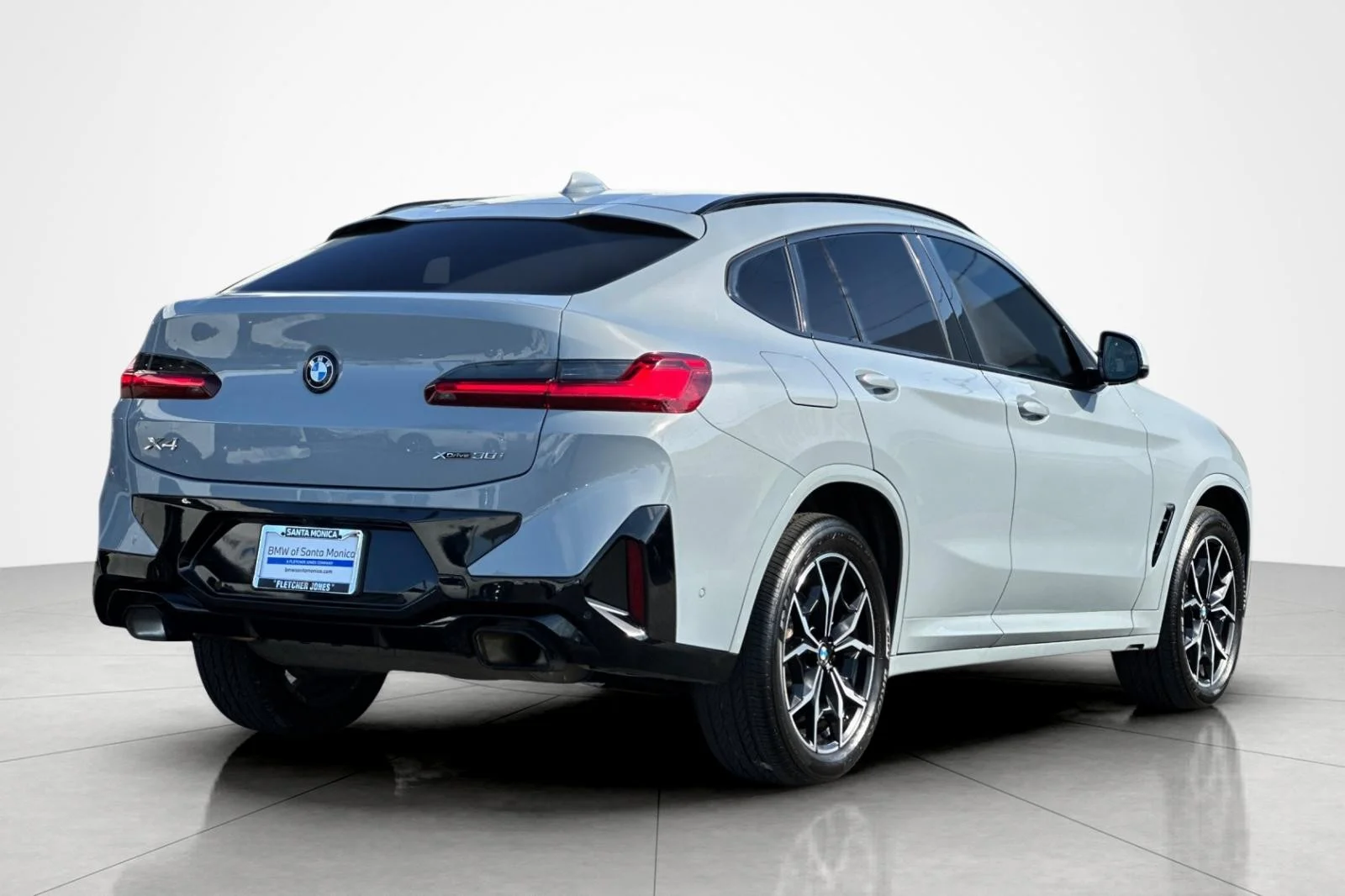Used 2024 Brooklyn Grey Metallic BMW xDrive30i image 5