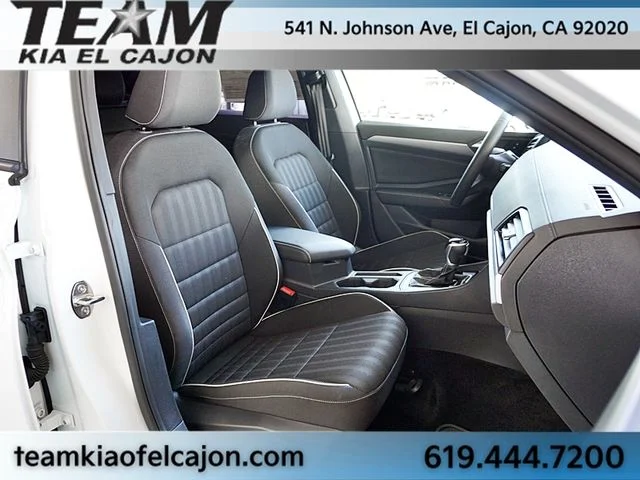 Used 2024 White Volkswagen 1.5T Sport image 12