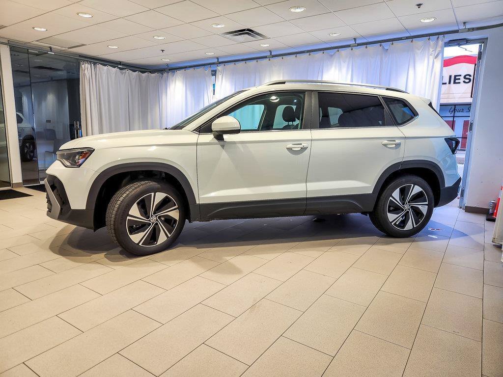 New 2026 Pure White Volkswagen 1.5T SE image 3